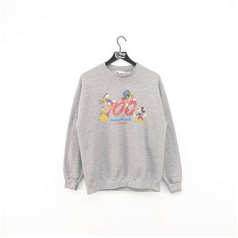 Let the magic of the sweatshirt captivate you